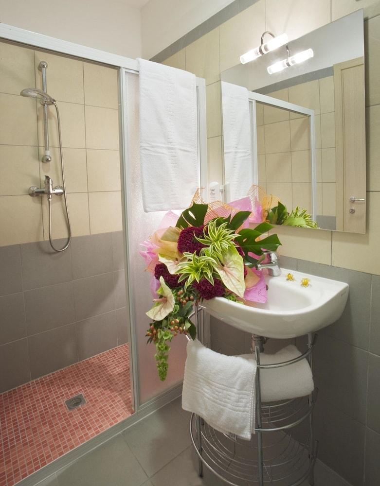 Hotel Nautilus Cattolica Luaran gambar
