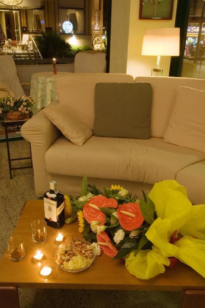 Hotel Nautilus Cattolica Luaran gambar