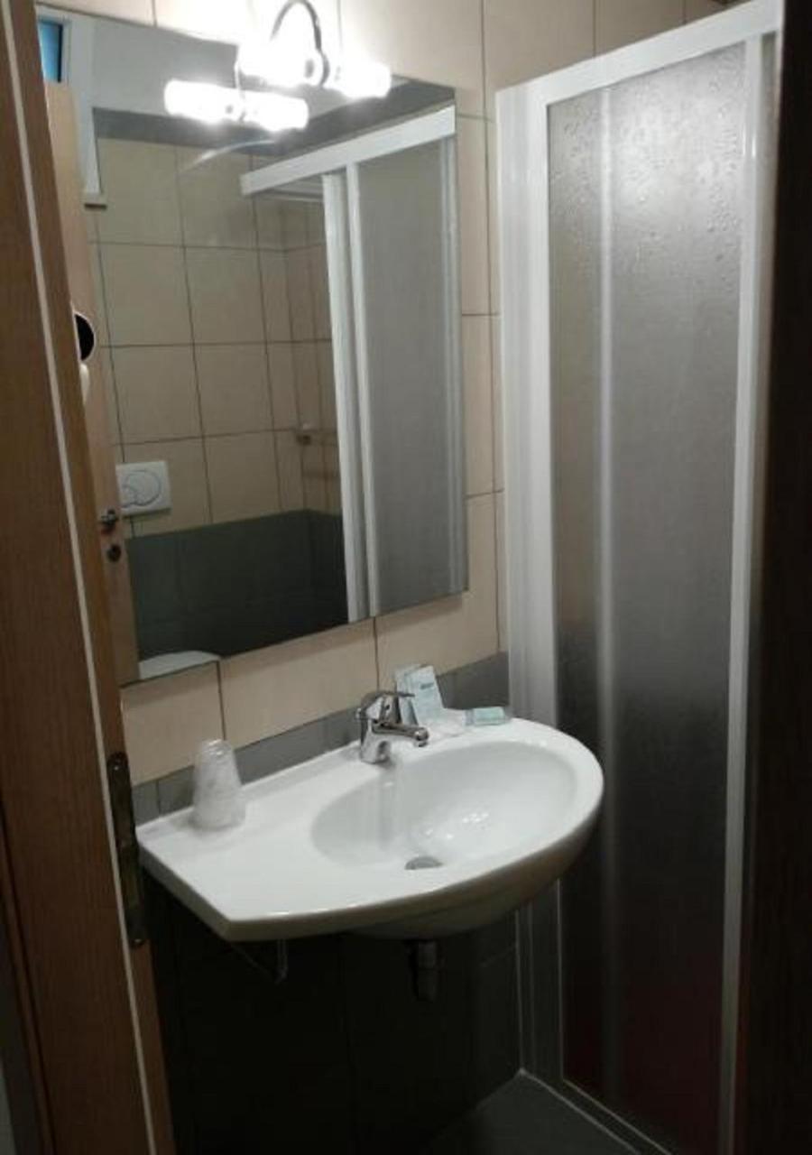Hotel Nautilus Cattolica Bilik gambar