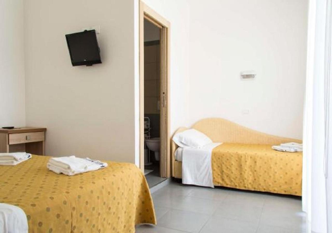 Hotel Nautilus Cattolica Bilik gambar