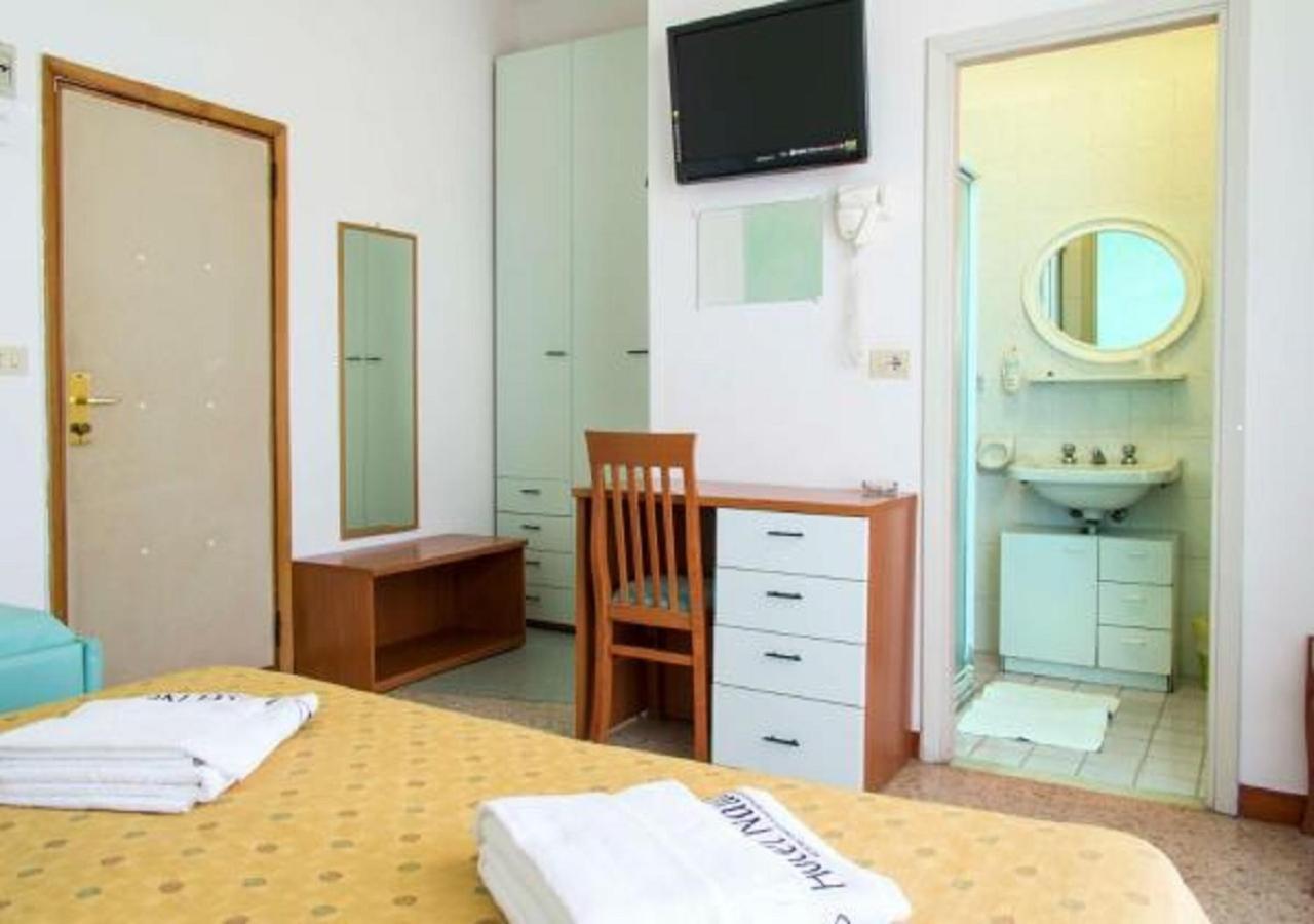 Hotel Nautilus Cattolica Bilik gambar