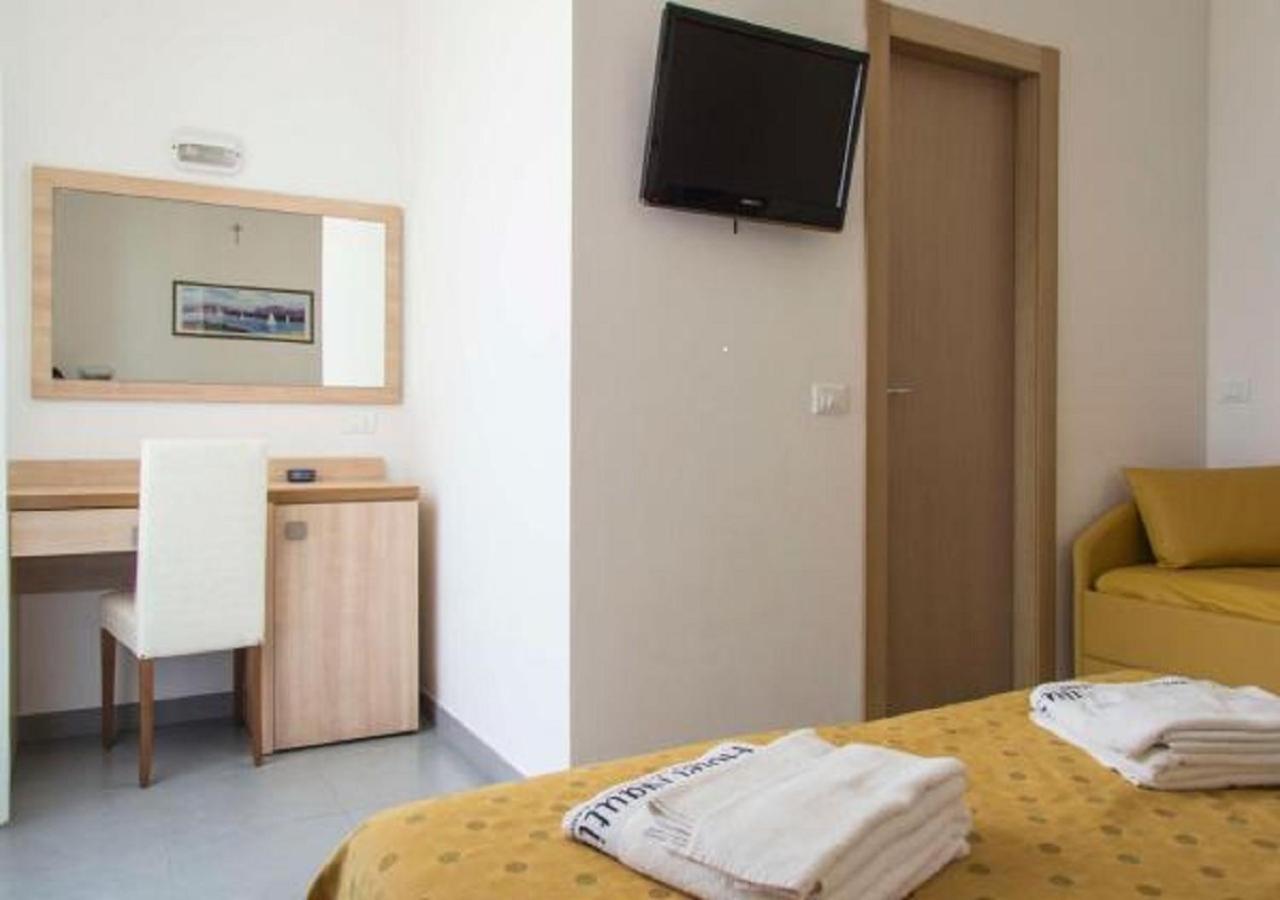 Hotel Nautilus Cattolica Bilik gambar